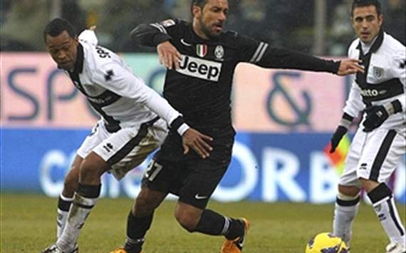 Fabiano Santacroce vs Fabio Quagliarella in Parma-Juventus