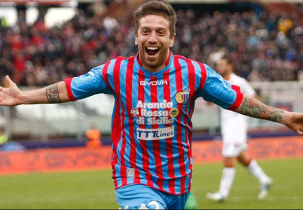 Napoli set sights on Alejandro Gomez