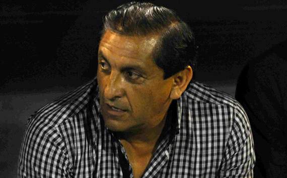 "Fallamos de local"