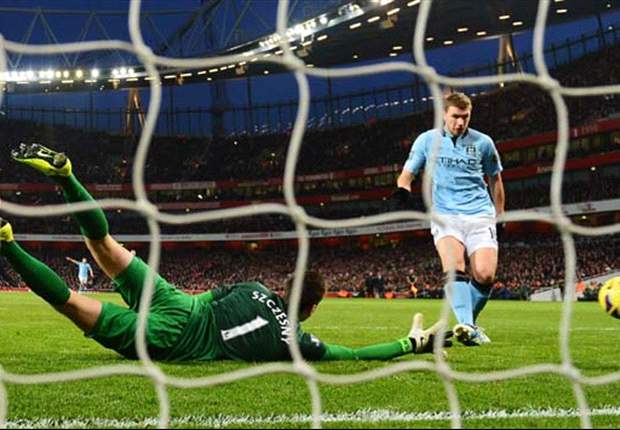 Dzeko, do City, deixa futuro em aberto
