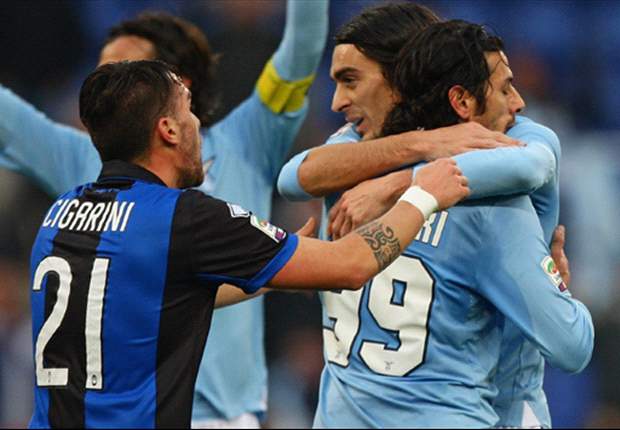 La Lazio vola in classifica, ma le polemiche impazzano… Atalanta furibonda per il mano di Floccari, Marino chiede più signorilità: “Doveva ammetterlo”
