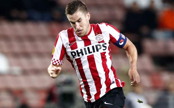 Napoli Juga Dekati Kevin Strootman