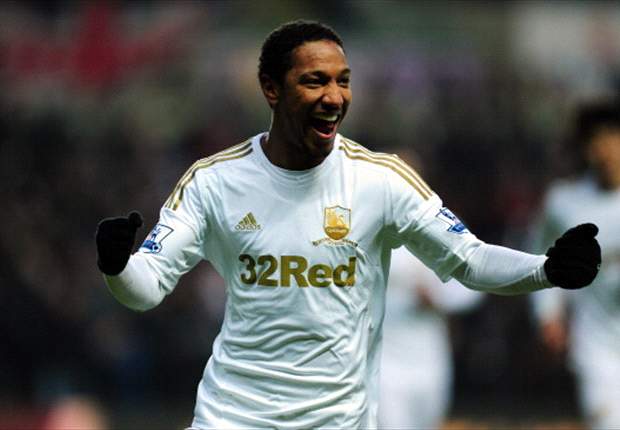 Jonathan de Guzman hopes to stay at Swansea