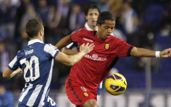 Giovani dos Santos preocupado por el Mallorca