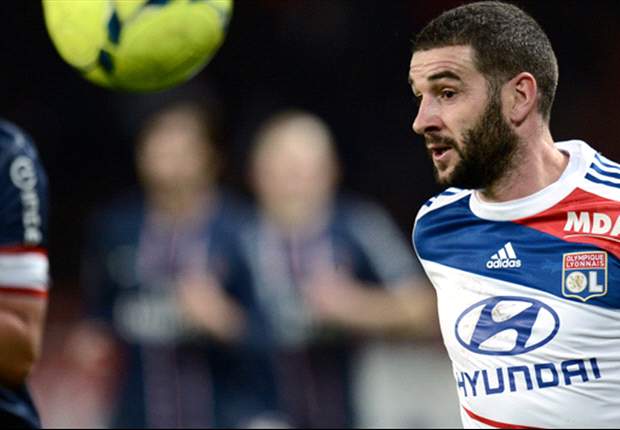 E' stato un calciomercato movimentato per Lisandro Lopez. Al Lione rivelano: "E' rimasto turbato dai rumours di calciomercato"