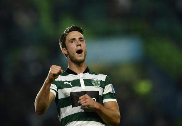 Hughton declares an interest in Van Wolfswinkel