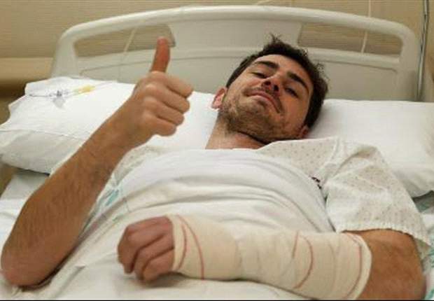 E' più grave del previsto l'infortunio a Casillas: il portiere del Real Madrid, operato oggi, dovrà star fuori tre mesi