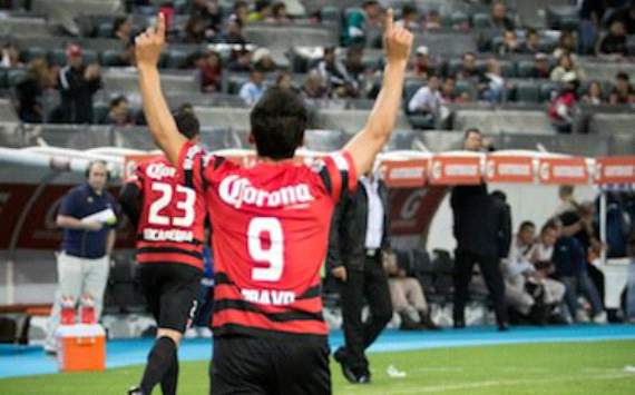 Omar Bravo, Atlas