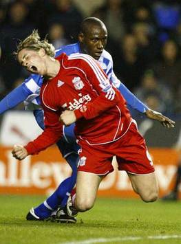 EPL: Ibrahima Sonko - Fernando Torres , Reading - Liverpool (PA)