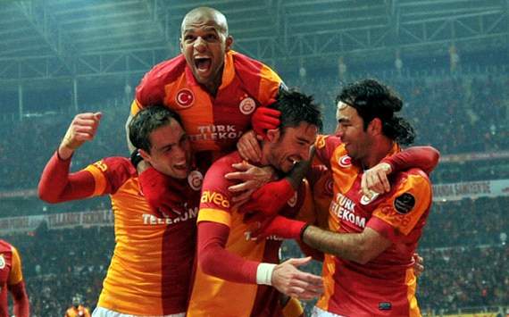 STSL: Galatasaray players celebrating a goal