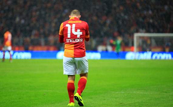 Besiktas kijkt niet op van transfers rivaal