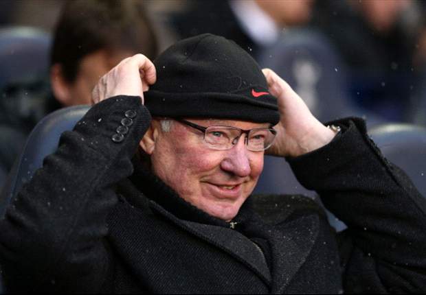 Sir Alex Ferguson sets 25-goal targets for Rooney, Van Persie and Chicharito