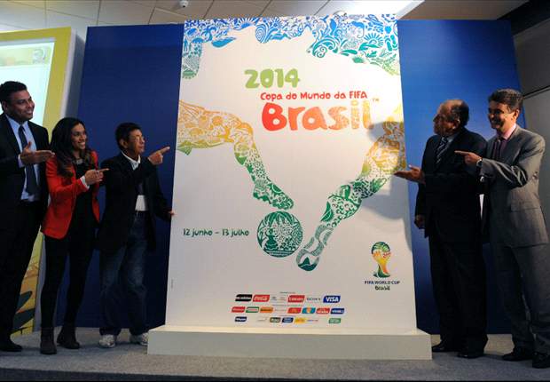 Ronaldo, Bebeto y compañía presentan el póster del Mundial 2014