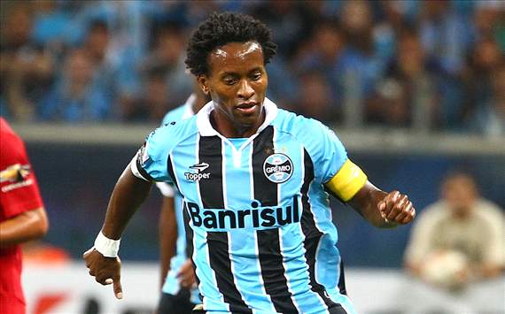 The number 10 position is dead, says Ze Roberto
