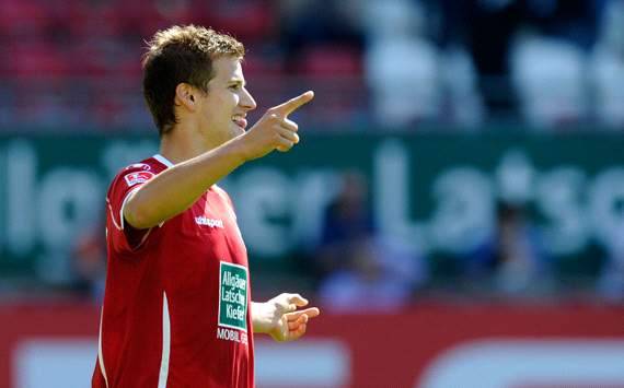 Freiburg verpflichtet Kaiserslauterns Hendrick Zuck