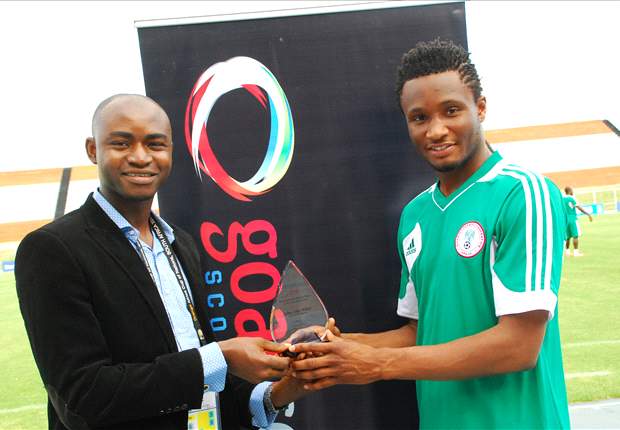 Chelsea's Mikel receives Goal.com Nigeria Player of the Year award