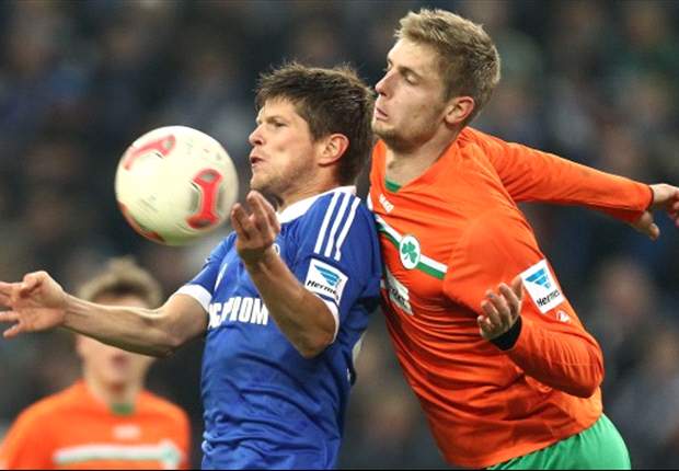 Schalke onderuit, geslaagd debuut Gomes