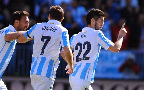Isco y Joaquin celebran con el Malaga