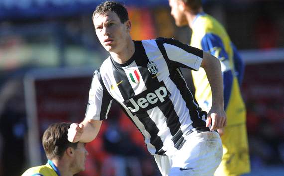 Lichtsteiner delighted with crucial Juventus victory