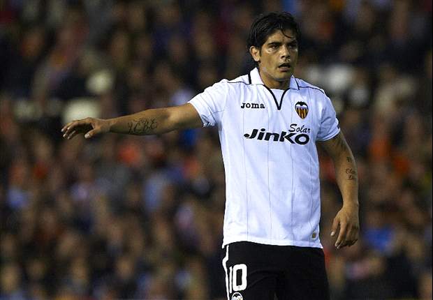From late-night parties to running over his own foot – the wild ways of Ever Banega