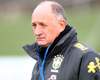 Scolari defends record at Chelsea