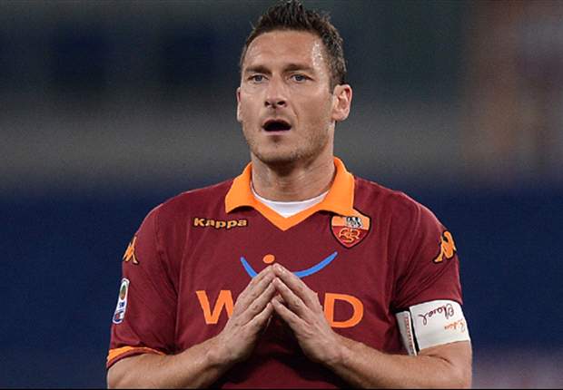 Giallo rigore di Marassi, per la Roma è colpa di Totti! Allenatore e società rimproverano il capitano, lui se la prende