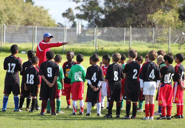 Ajax Amsterdam display social responsibility by supporting Ajax Cape Town’s Community Scheme