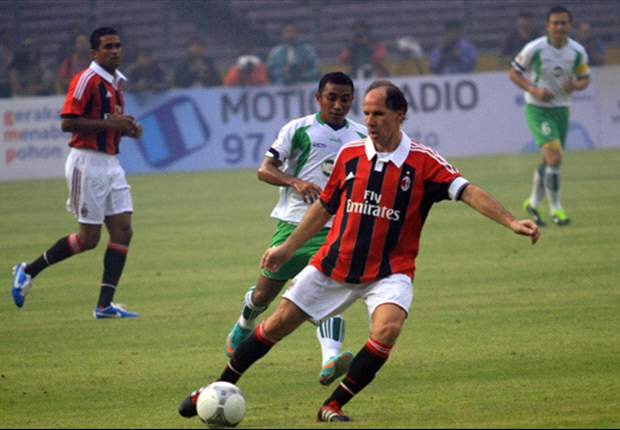 AC Milan Glorie Sikat Indonesia All Star Legend