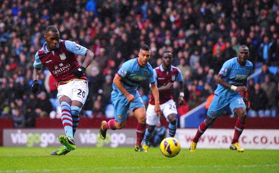 Benteke's agent refuses to rule out summer switch