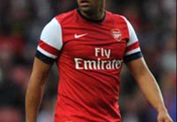 Andre Santos tinggalkan Arsenal