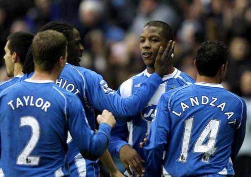 EPL: Titus Bramble , Wigan Athletic - Aston Villa (PA)