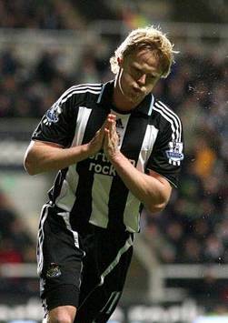 EPL:  Damien Duff, Newcastle United - Manchester City (PA)
