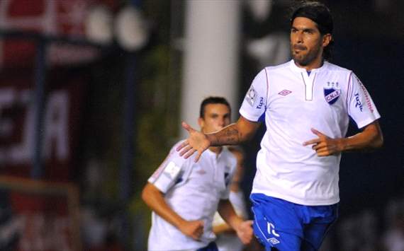 Recoba y Abreu no viajarán a Toluca