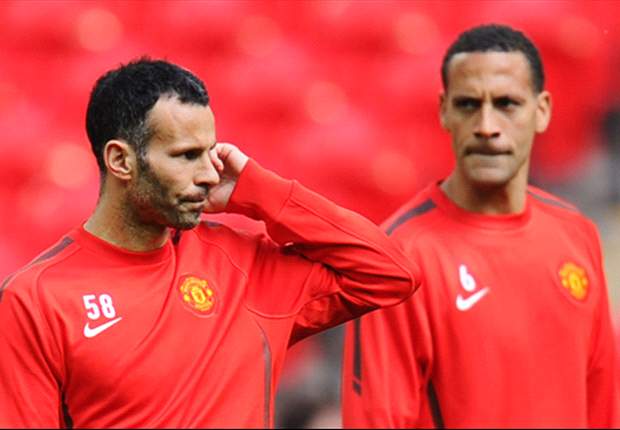 Sir Alex Ferguson reveals Rio Ferdinand could extend Manchester United contract