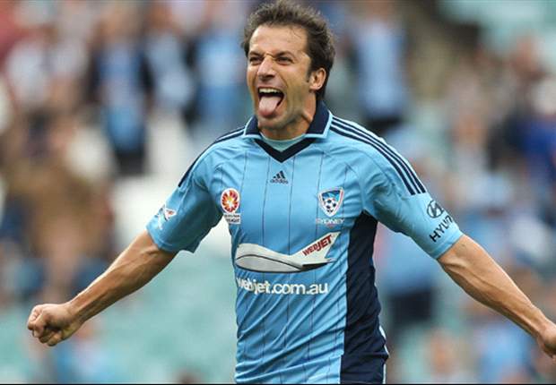 Del Piero seals Sydney FC stay