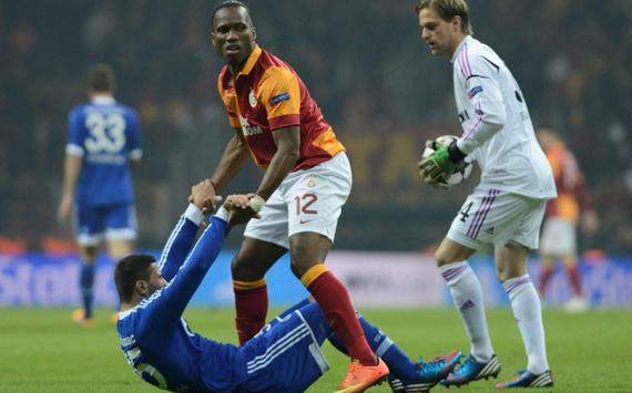 UCL: Drogba (Galatasaray) - Kolasinac, Hildebrand (Schalke)
