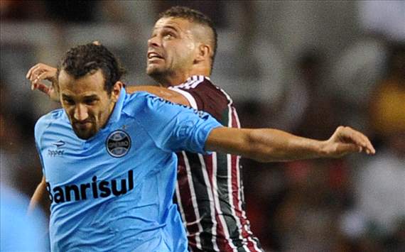 Fluminense x Grêmio - Hernán Barcos, Edinho
