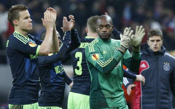 Niklas Moisander Risaukan Performa Ajax