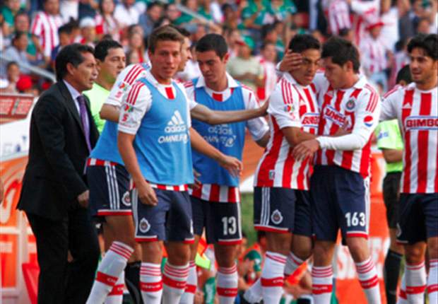 Chivas de Guadalajara recibe advertencia de Veto de Estadio