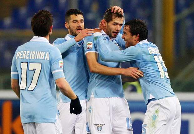 Lazio stangata dall'Uefa, Oddo condanna i tifosi: "Chi ha fatto il saluto romano non vuole il bene della squadra" 