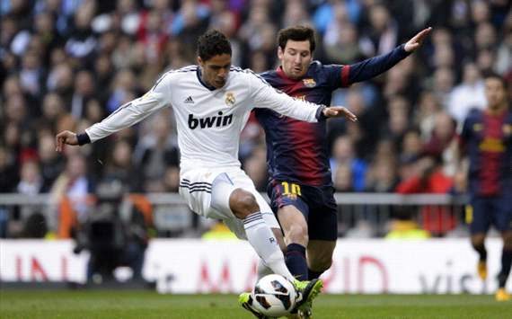 Raphael Varane, Lionel Messi - Real Madrid v Barcelona - Clasico