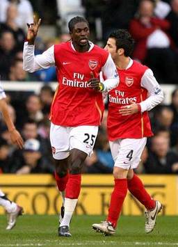 EPL: Emmanuel Adebayor, Fulham - Arsenal (PA)