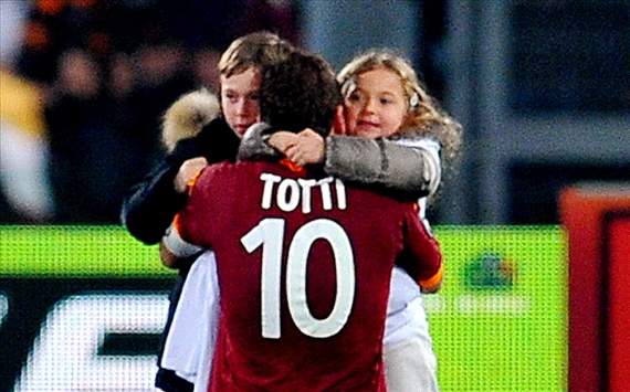 Totti targets Champions League