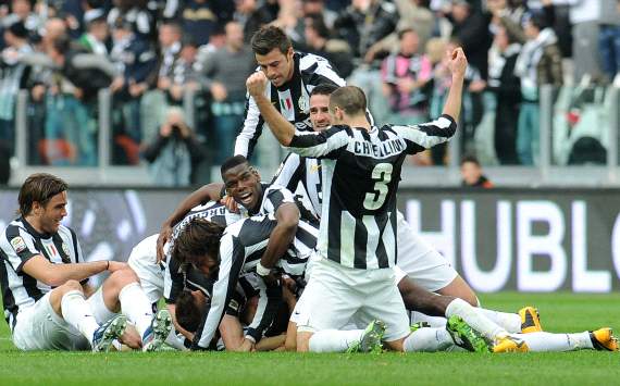 Juventus players celebrating - Juventus-Catania