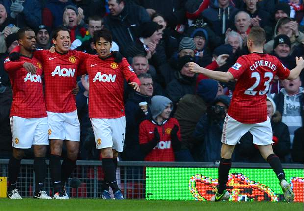 Chicharito opens scoring in Man Utd's FA Cup draw with Chelsea