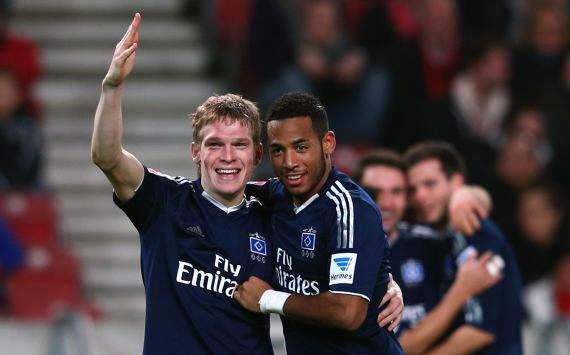 Artjoms Rudnevs, Dennis Aogo; VfB Stuttgart - Hamburger SV