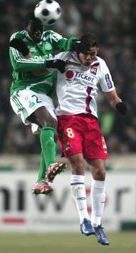 Mouhamadou Dabo (Saint-Etienne) vs Hatem Ben Arfa (Lyon)