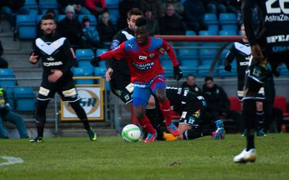 Accam shoots Helsingborg to the top
