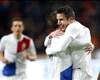 Van Persie und van der Vaart schießen Holland Richtung WM 2014