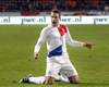 Van Persie: Van Gaal vital for Netherlands